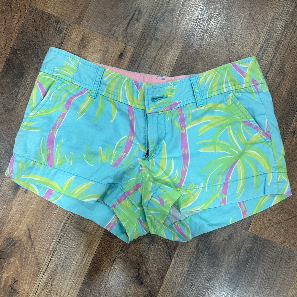 🌴🌸 Lilly Pulitzer palm shorts